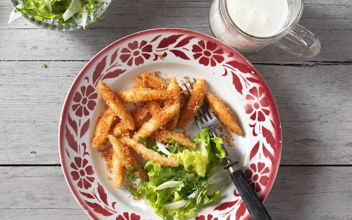 Buttermilch, Nudeln, Brösel, Salat, Rezept