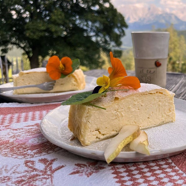 Cremiger Topfenstrudel von Paula Bründl
