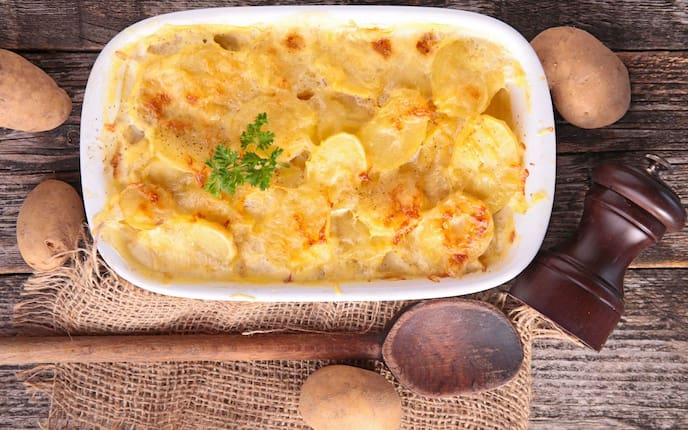 Erdäpfelgratin, Erdäpfel mit Käse, überbackene Erdäpfel, Gratin, Kartoffelgratin, Servus Rezept