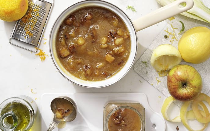 Fenchel und Äpfel eingekocht (Bild: Eisenhut & Mayer)