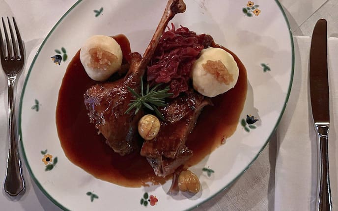 Gansl, Gänsebraten, gebratenes Gansl, Rotkraut, Erdäpfelknödel, Martinigansl, Weihnachtsgans, Rezept