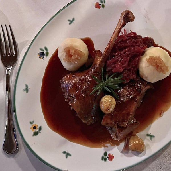 Gansl, Gänsebraten, gebratenes Gansl, Rotkraut, Erdäpfelknödel, Martinigansl, Weihnachtsgans, Rezept