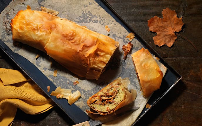 Grießstrudel mit Schwammerln (Bild: Eisenhut & Mayer)