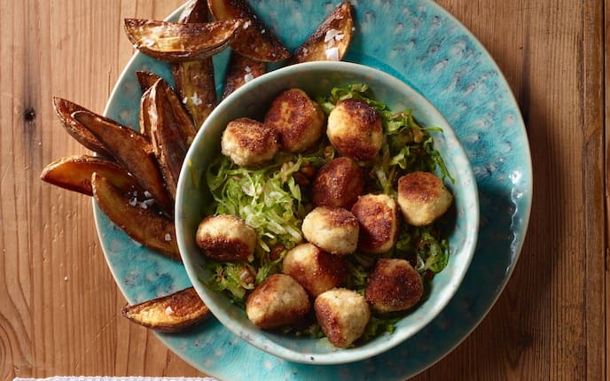 Saiblingskugerl, Saibling, Kochsalat, Fisch, Ofenerdäpfel, Servus Rezept