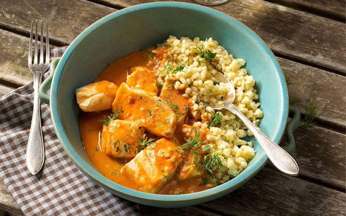 Paprikasch, Zander, Tarhonya, Fischrezept, Fisch, Paprikasauce, Hauptspeise, Servus Rezept