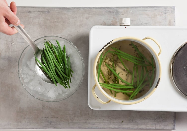 Fisolen, Wasser, Topf