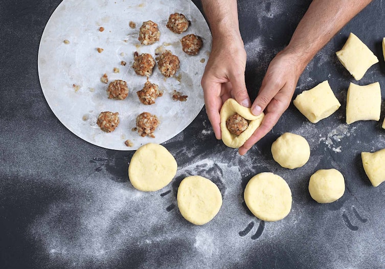 Grammelknödel, Kochschule, Teller, Erdäpfelteig