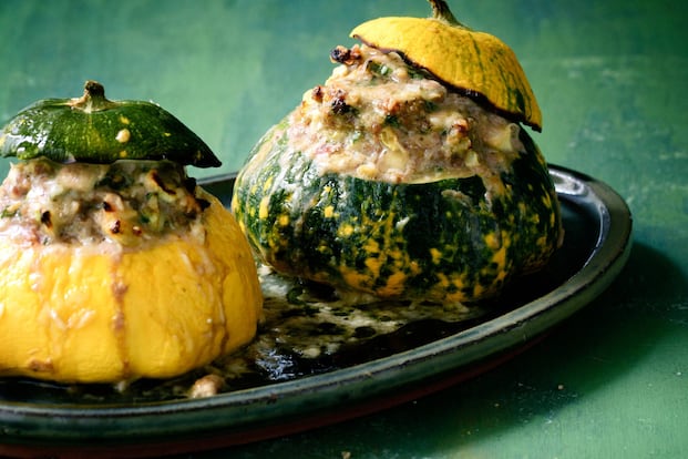 Gefüllte Patisson-Kürbisse - 0:45 h - Rezept - Servus Gefüllte Patisson-Kürbisse - 0:45 h - Rezept - Servus