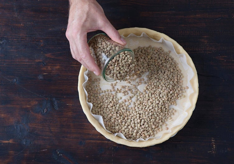 Teig, Backpapier, Linsen, Servus Rezept