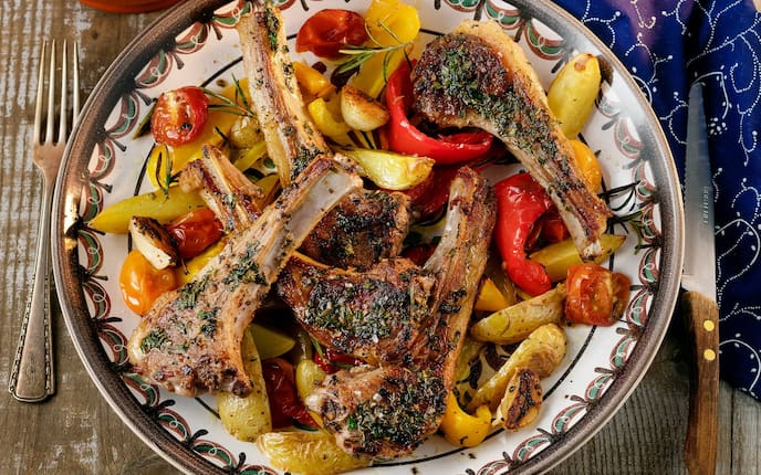 Paprika, Kartoffeln, Tomaten, Rosmarin, Kotelett, Lammkotelett, Lamm, Schaf, Hauptspeise, Servus Rezept