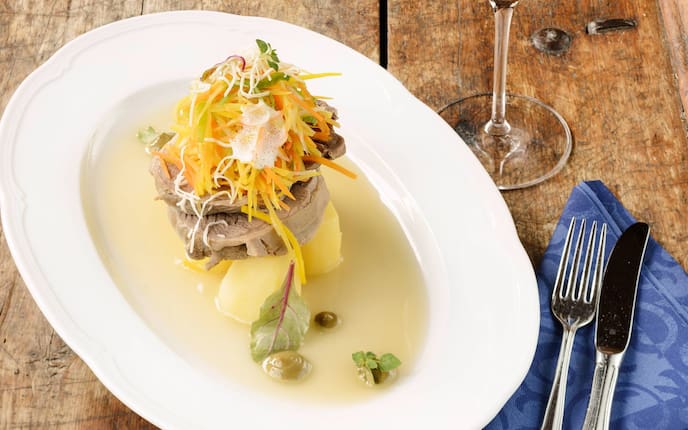 Lammfleisch, Lamm, Suppe, Sellerie, Karotten, Schnittlauch, Porree