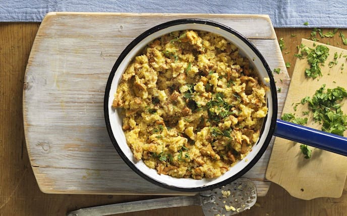 Eierschwammerl, Pfifferlinge, Sterz, Pfannengericht, Pfanne, Brettl, Petersil, Hauptspeise, vegetarisch, Servus Rezept