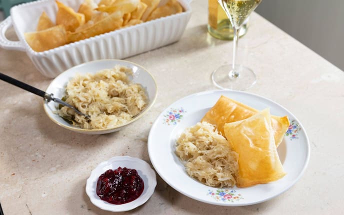 Hauptspeise, vegetarisch, Sauerkraut, Preiselbeermarmelade, Pinzgauer Bladln, Servus Rezept