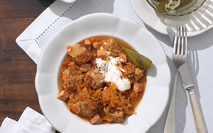 Polnisches Gulasch, Gulasch, Kraut, Fleisch, Schwein, Essiggurkerl, Hauptspeise, Servus Rezept