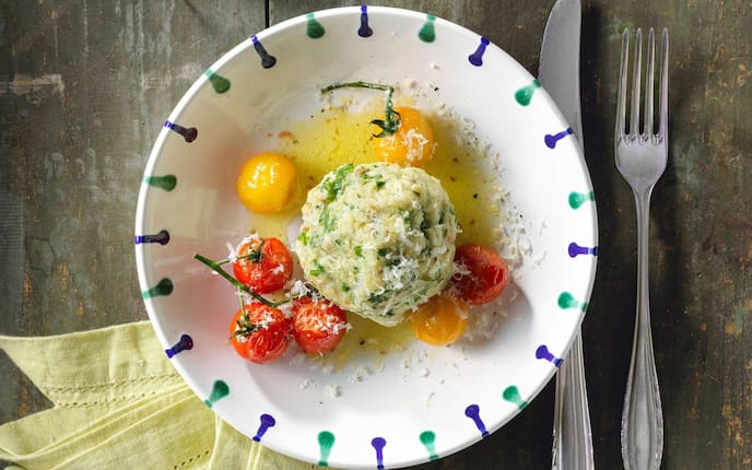 Kirschtomaten, Sauce, Parmesan, Knödel, Semmelknödel, Birkenblätter-Knödel, Hauptspeise, Servus Rezept