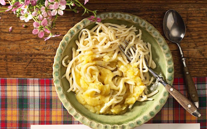 Mitzi-Omas Erdäpfelnudeln - 2:00 h - Rezept - Servus