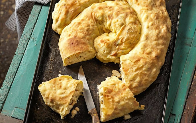 Strudel, pikant, Messer, Backblech, Hauptspeise, vegetarisch, Seewinkler Bohnenstrudel, Servus Rezept