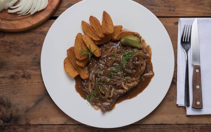 Rostbraten, Zwiebel, Bratkartoffel, Hauptspeise, Fleisch, Servus Rezept