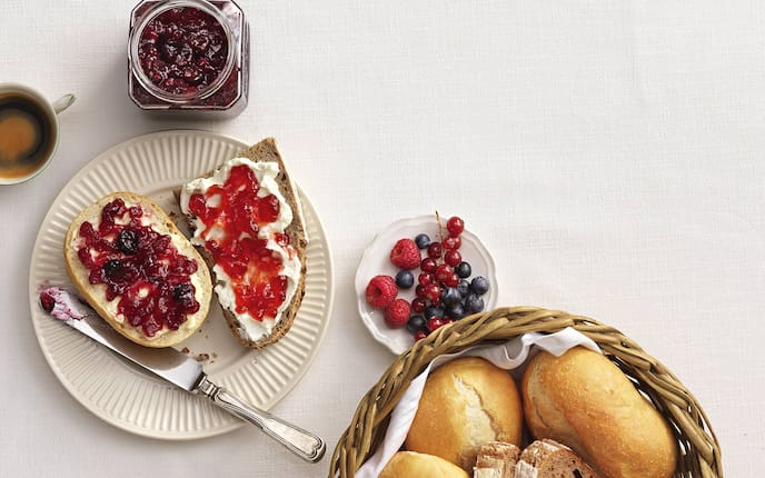 Heidelbeermarmelade, Heidelbeeren, Butterbrot, Buttersemmel, Frühstück, Gelee, Servus Rezept