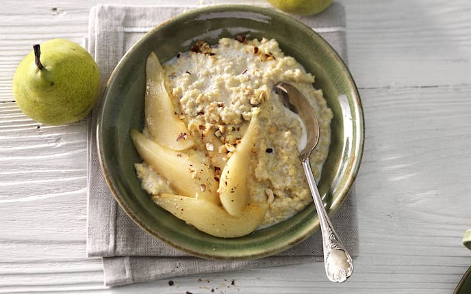 Hirsebrei mit Birnen, Nüssen und Zimt (Bild: Eisenhut und Mayer)