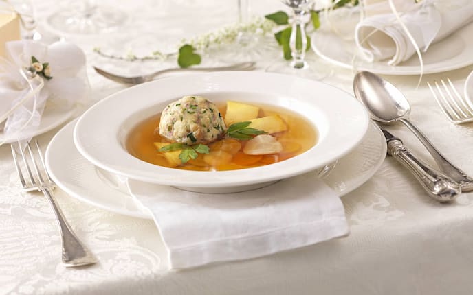 Hochzeitssuppe (Bild: Eisenhut & Mayer)