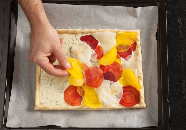 Blätterteigtarte, Rüben, Blätterteig, Hände, Sauerrahm
