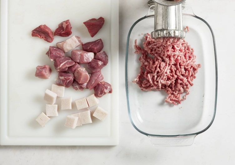 Osterwurst, Fleischwolf, Fleisch, Faschiertes