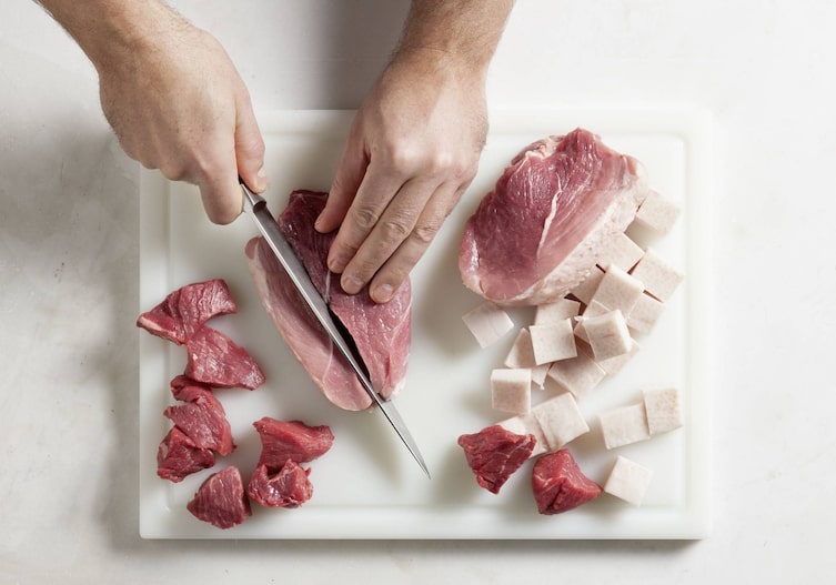 Osterwurst, Schweinsschulter, Rindfleisch, Brett, Messer