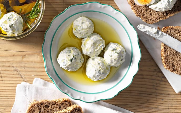 Schüssel, Brot, Ei, Frischkäse, Messer, Öl, Serviette, Vorspeise, Servus Rezept