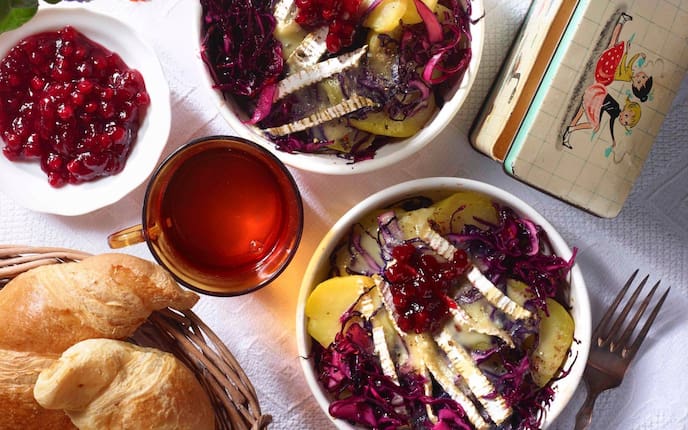 Rotkraut, Erdäpfel, Tee, Croissant, Marmelade, Frühstück, Servus Rezept