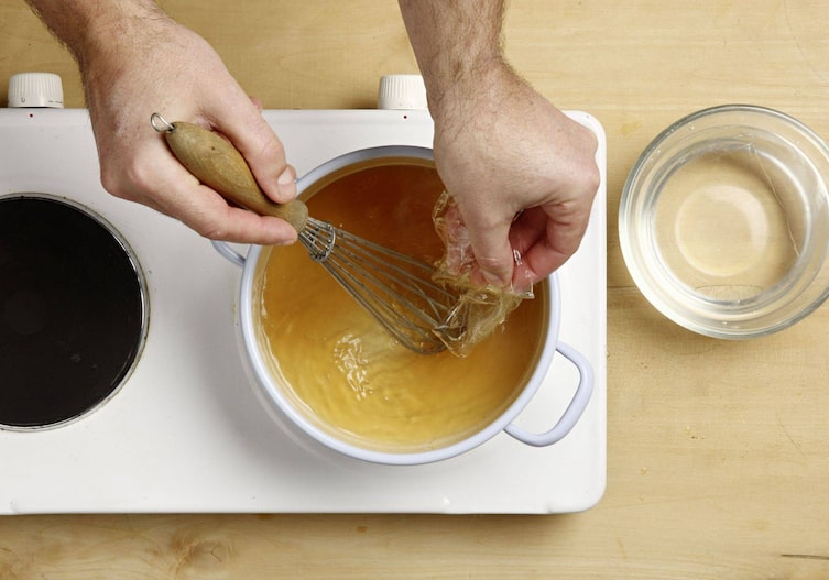 Wiener Gabelbissen, Gelatine, Wasser, Schneebesen, Herdplatte, Jause, Servus Rezept