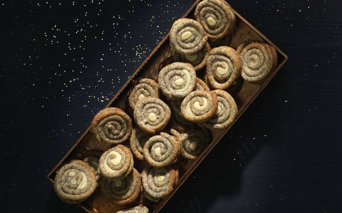 Beschwipste Schnecken, Kuvertüre, Holztablett, Mohn, Kekse, Weihnachten, Plätzchen, Servus Rezept