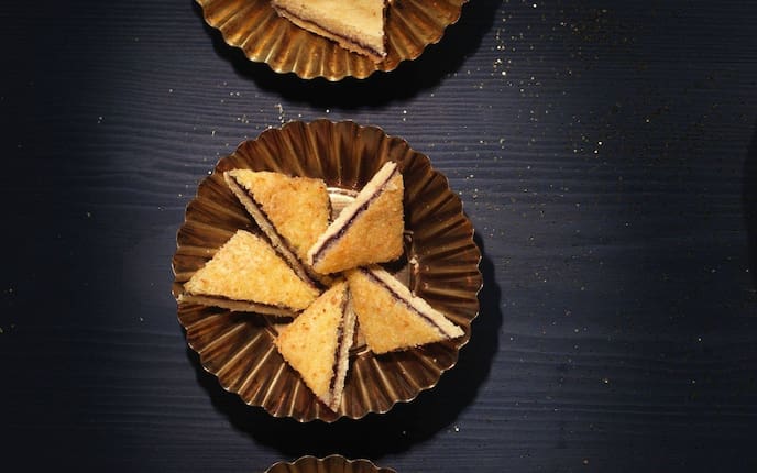 Weltenbummler-Schnitte, Kokos, Teig, Teller