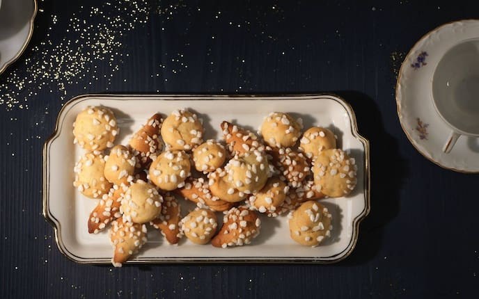 Zuckerbusserl, Hagelzucker, Porzellan, Kekse, Plätzchen, Weihnachten, Servus Rezept