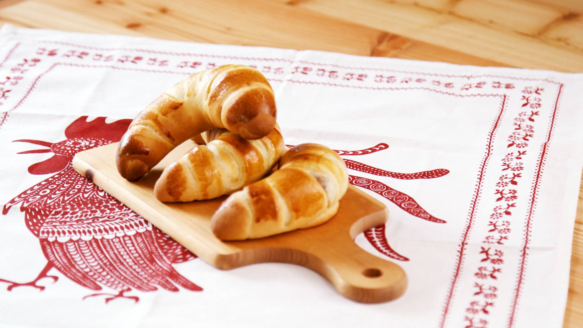 Winterliche Apfel-Zimt-Kipfer... - 1:45 h - Rezept - Servus