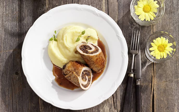 Kirschentheuer Rouladen, Fleischrollen, Schweinefleisch, Saft, Sauce, Erdäpfelpüree, Hauptspeise, Servus Rezept