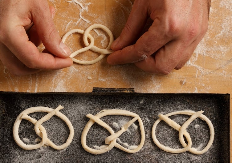 Brezeln, Teig, Backblech