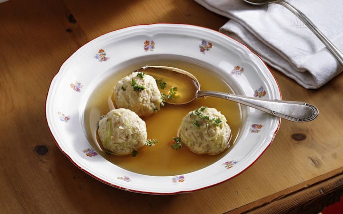 Gmundner Krautknödel, Suppe, Petersil, Vorspeise, Servus Rezept, Omas Kochbuch