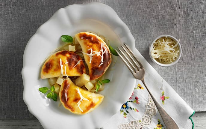 Krentascherl mit Erdäpfeln, Rahm und Kohlrabi (Bild: Eisenhut & Mayer)