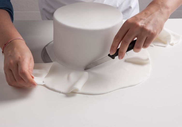 Fondant, Messer, Hände, Torte