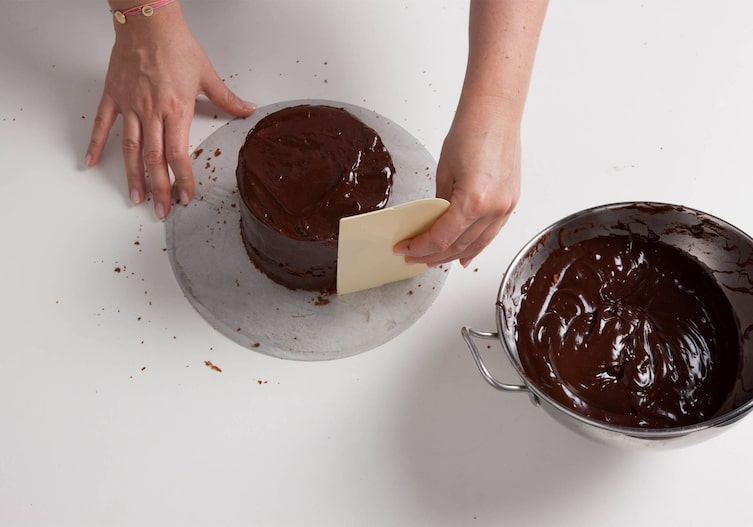 Teigkarte, Hände, Schüssel, Ganache