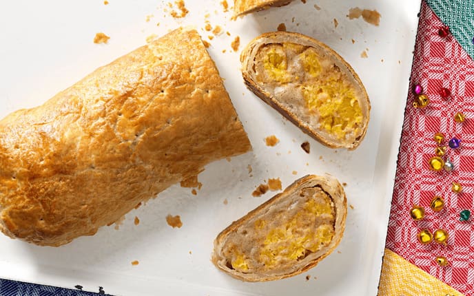 Orangenstrudel mit Marzipan und Haselnüssen, Backblech, Blätterteig