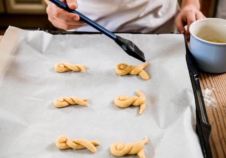 Teighaserl, Pinsel, Häfer, Backblech, Backpapier