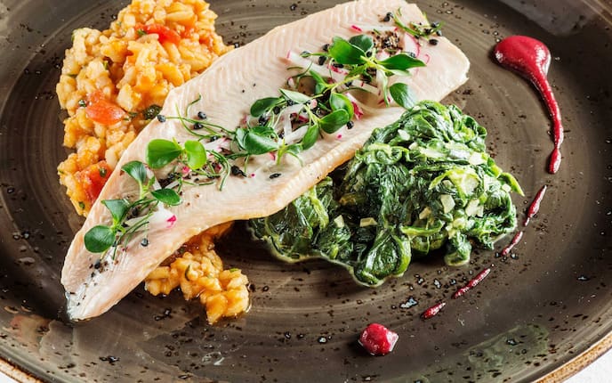 Lachsforellenfilet, Fischrezept, Risotto, Gemüse, vegetarisches Rezept, Servus-Rezept