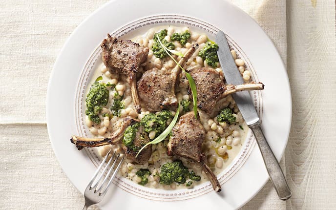 Lammkoteletts mit Bärlauchcreme (Bild: Eisenhut & Mayer)