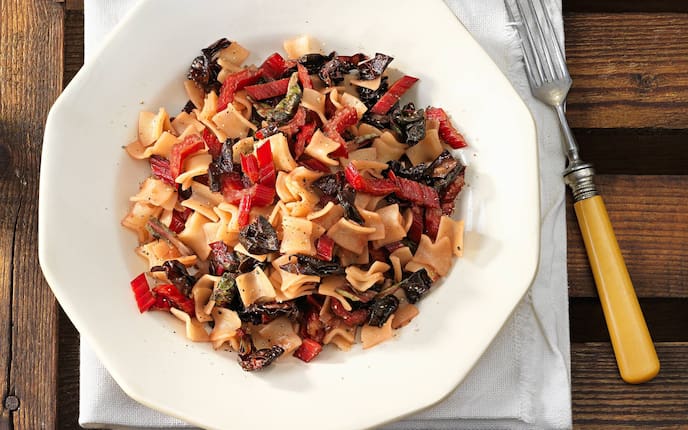 Mangoldfleckerl, Mangold, Nudel, Paprika, Pfannengericht, Servus Rezpet