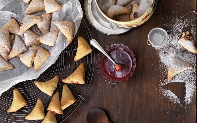 Marmelade-Ecken aus Germteig (Bild: Eisenhut & Mayer)