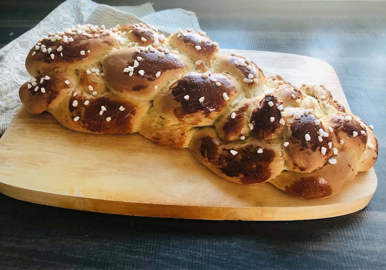 Allerheiligenstriezel, Hagelzucker, Jause, Germteig, Servus Rezept