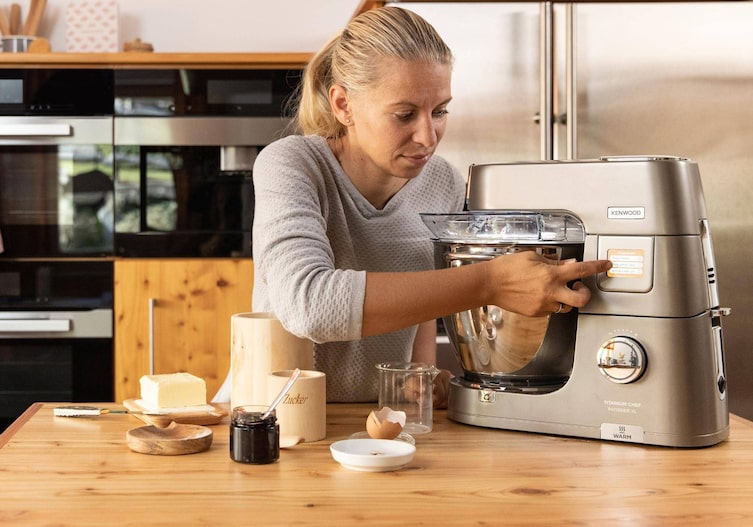 Christina Bauer, Kenwood Titanium Chef Patissier XL, Küchenmaschine, Küche, Servus Rezept