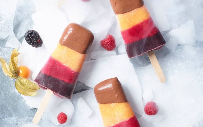 Beereneis, Eis, Beeren, Schokohaube, Schokolade